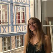 Étudiante en communication propose des cours de français pour tous les niveaux à partir du collège